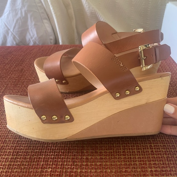 Platform sandals - Picture 1 of 4